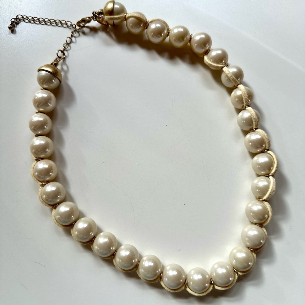 Lia Sophia Bubble Bath necklace